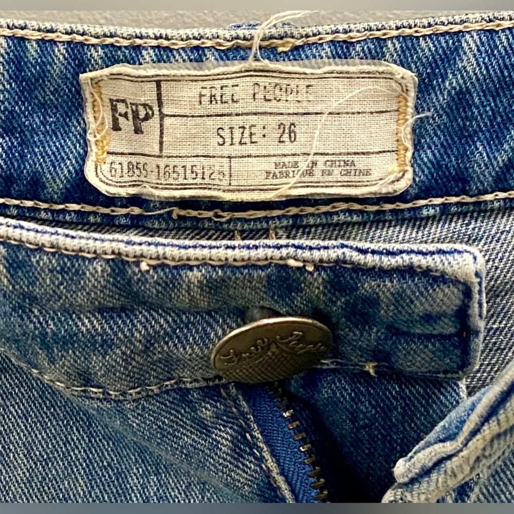 Free People Jean Shorts - Picture 3 of 3